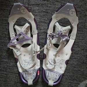 TUBBS Xplore Snowshoes Brand New! (Women)